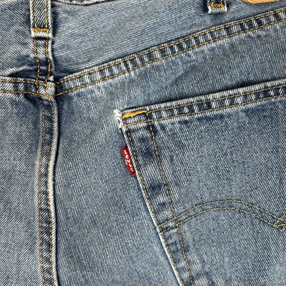 Levi's 541 men's jeans, 38 x‎ 30, straight leg, medium wash blue